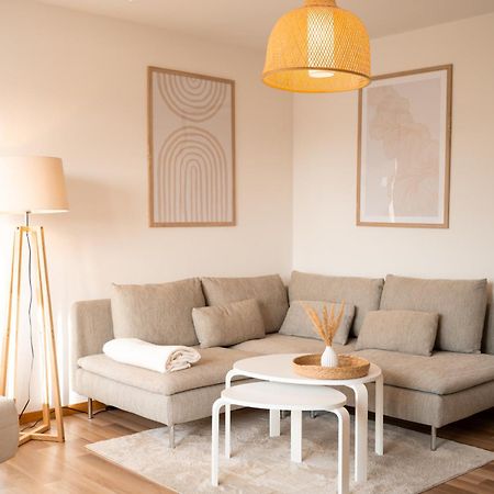 C4S Come4Stay Altoetting - 3-Zi Whg I Zentrale Lage I Parkplatz I Balkon I Wifi I Smarttv I 1 Kingsize, 1 Queensize Bett I Office Arbeitsplatz I Wohnbereich Mit Couch Und Essbereich I Voll Ausgestattete Kueche I Nespresso Exteriér fotografie