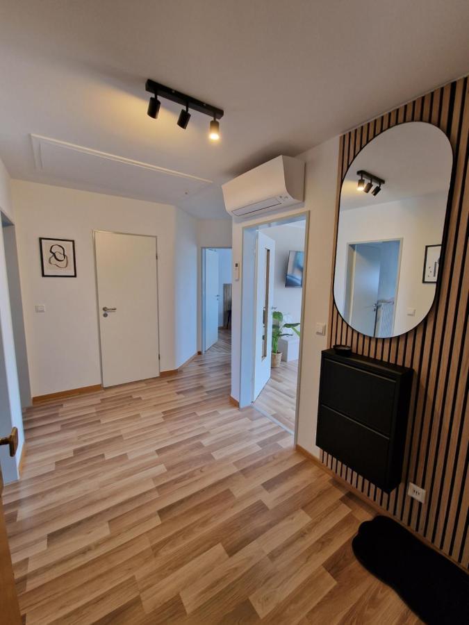 C4S Come4Stay Altoetting - 3-Zi Whg I Zentrale Lage I Parkplatz I Balkon I Wifi I Smarttv I 1 Kingsize, 1 Queensize Bett I Office Arbeitsplatz I Wohnbereich Mit Couch Und Essbereich I Voll Ausgestattete Kueche I Nespresso Exteriér fotografie